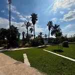3 - 8 Couchages Apartment *
